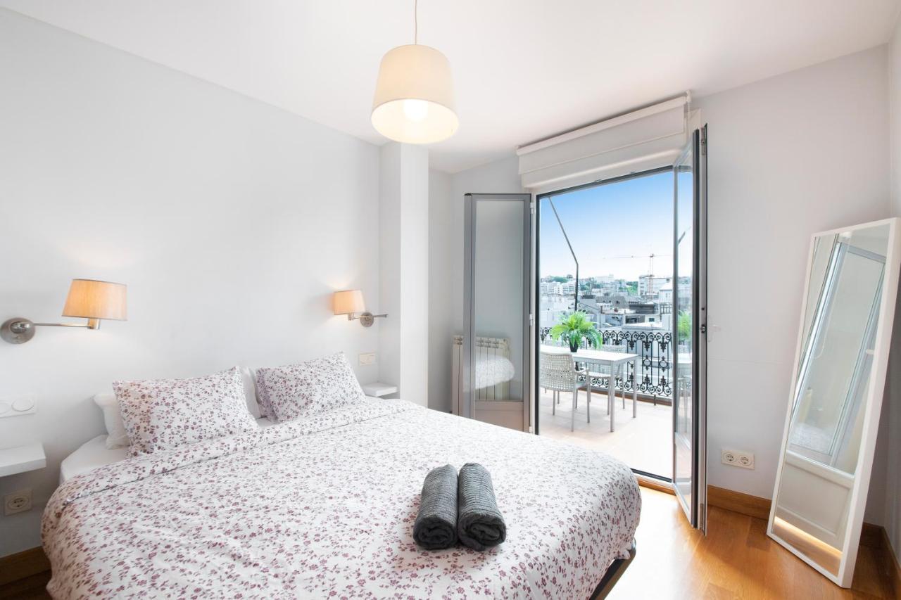 Modern With Spacious Terrace Apartamento *